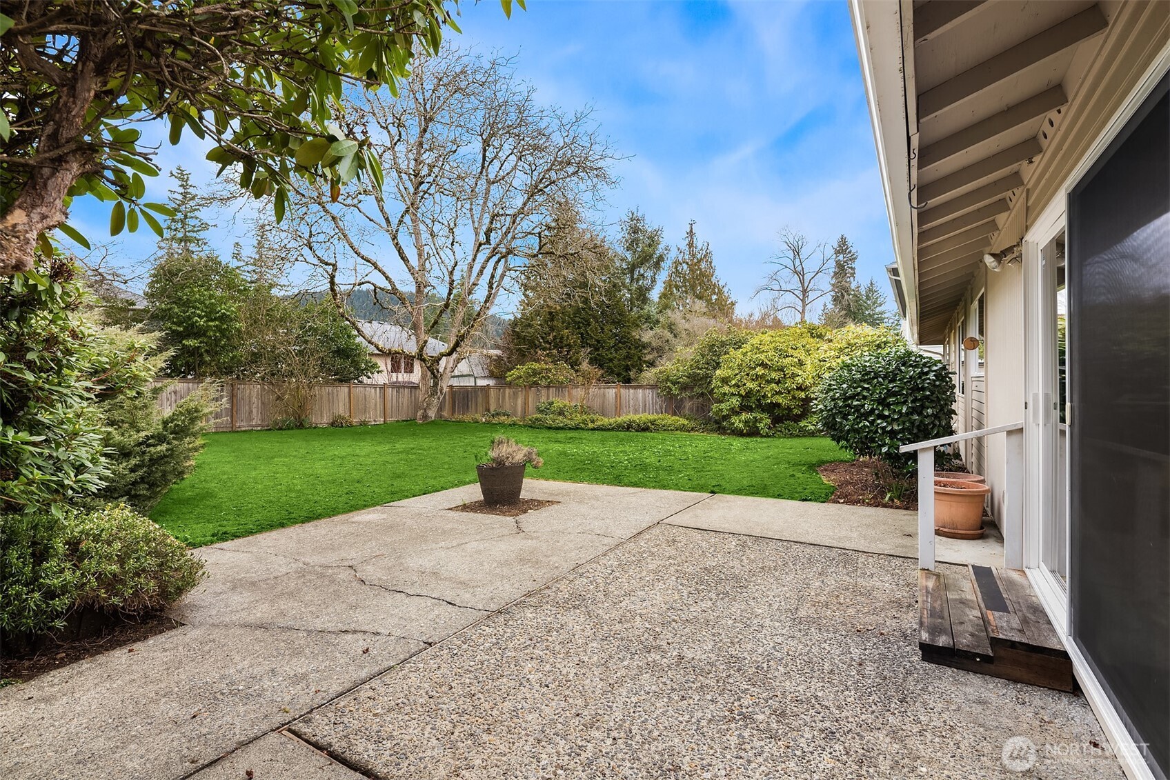 4908 Northeast 24th Street Renton, WA 98059 - Photo 10 of 25 Gallery Image 10