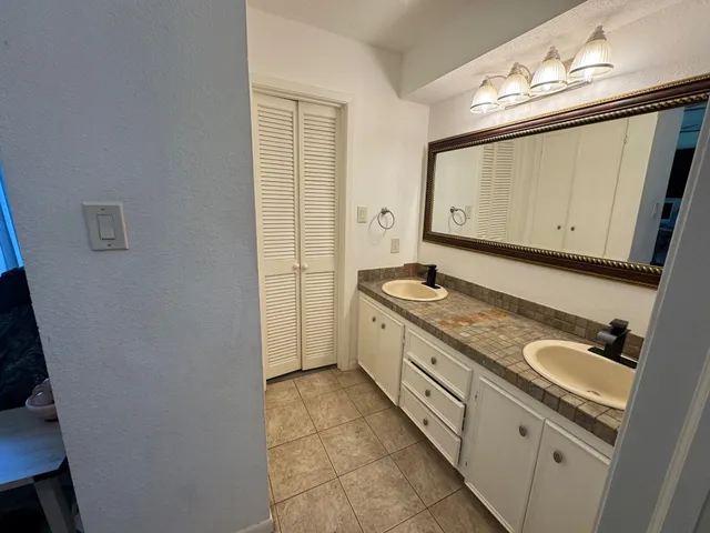 $539,000 | 1203 Half Moon Drive, Wharton, TX 77488