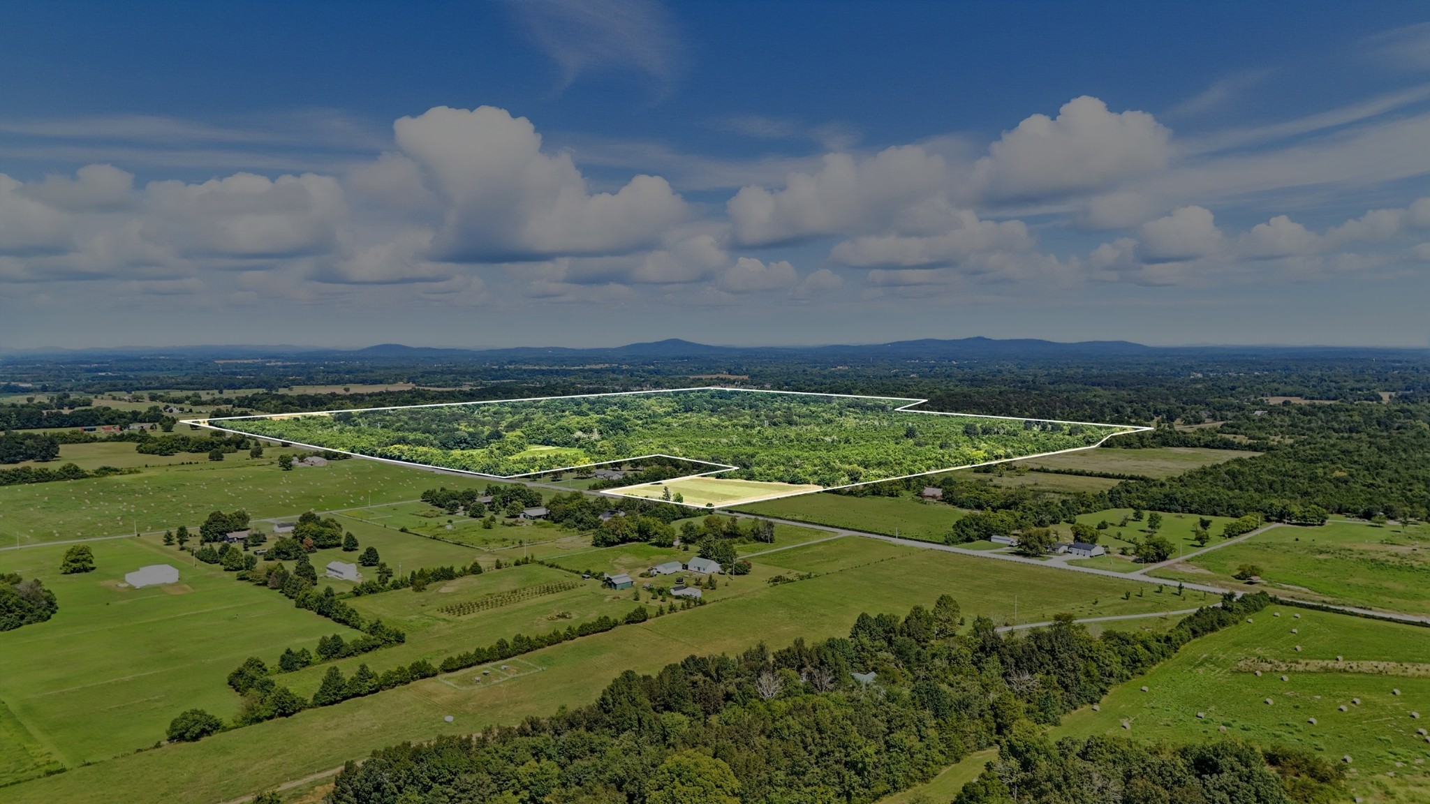 790 Squire Hall Road Bell Buckle, TN 37020 - Photo 40 of 42 a view of a water with an outdoor space