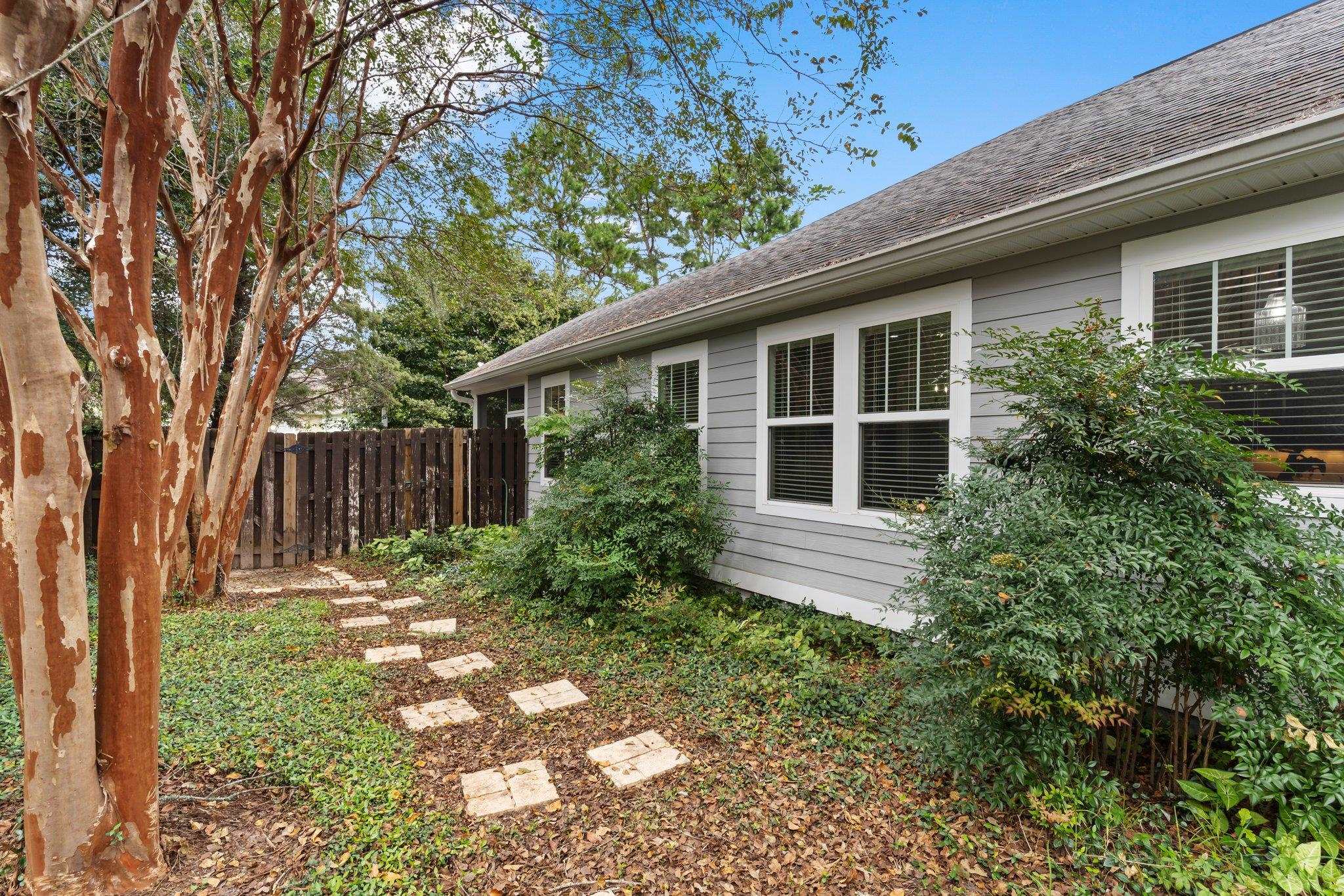 2586 Ulysses Road Tallahassee, FL 32312 - Photo 13 of 40 Gallery Image 13