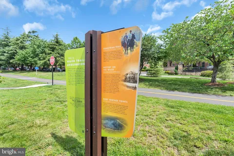 $895,000 | 2619 South Kenmore Court, Arlington, VA 22206