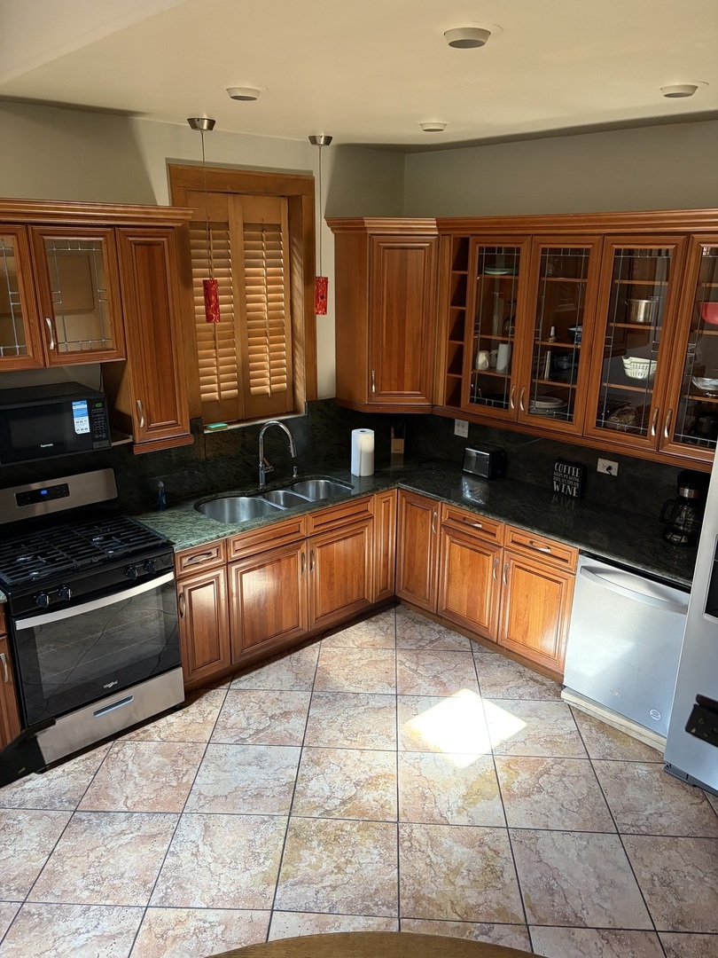 441 East 42nd Street Chicago, IL 60653 - Photo 27 of 41