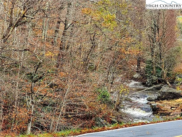 $174,900 | 2876 Howard's Creek Road, Boone, NC 28607