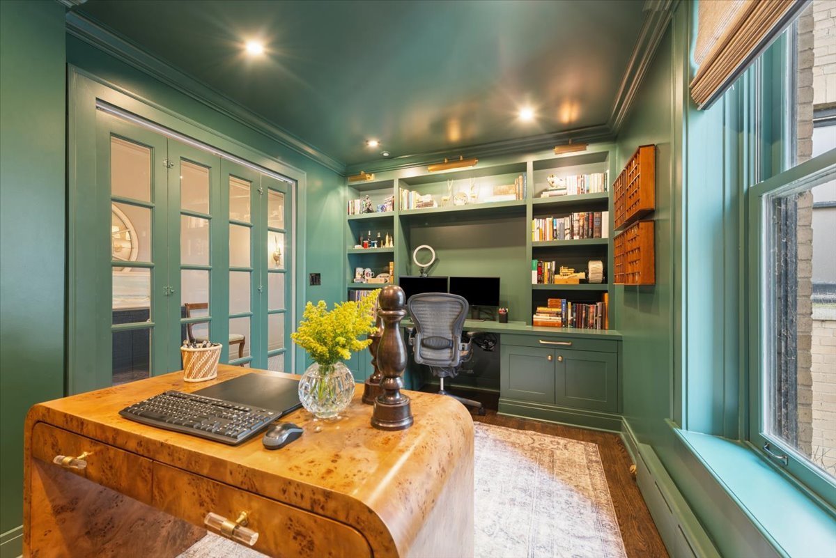 3100 North Sheridan Road, Unit 10E Chicago, IL 60657 - Photo 22 of 41 Gallery Image 22