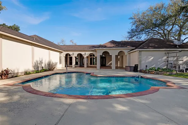 $525,000 | 315 Bolling Green Drive, Wharton, TX 77488