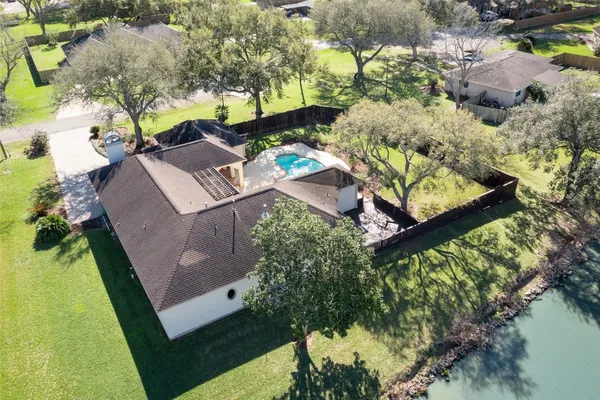 $525,000 | 315 Bolling Green Drive, Wharton, TX 77488