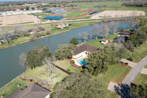 $525,000 | 315 Bolling Green Drive, Wharton, TX 77488