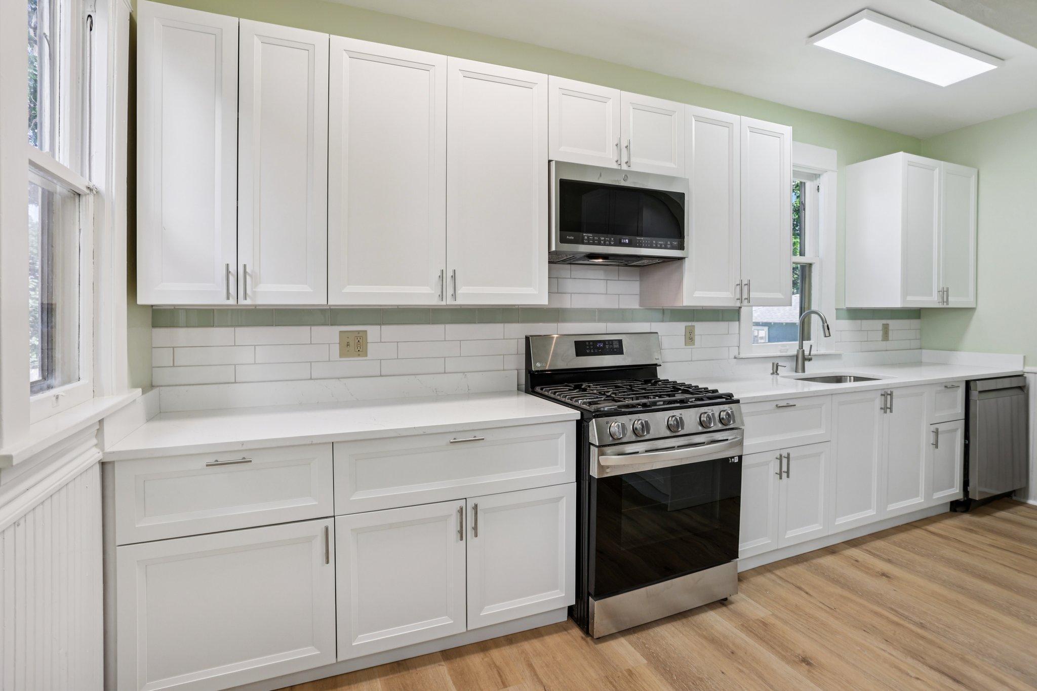 1201 Hague Avenue St. Paul, MN 55104 - Photo 13 of 48