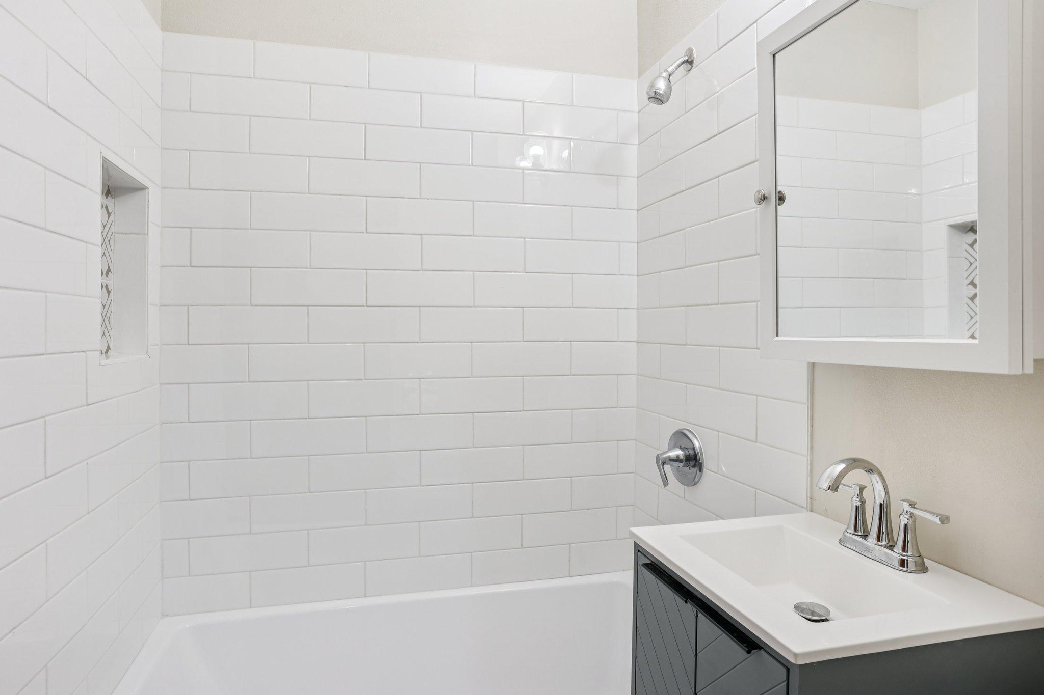 1201 Hague Avenue St. Paul, MN 55104 - Photo 21 of 48