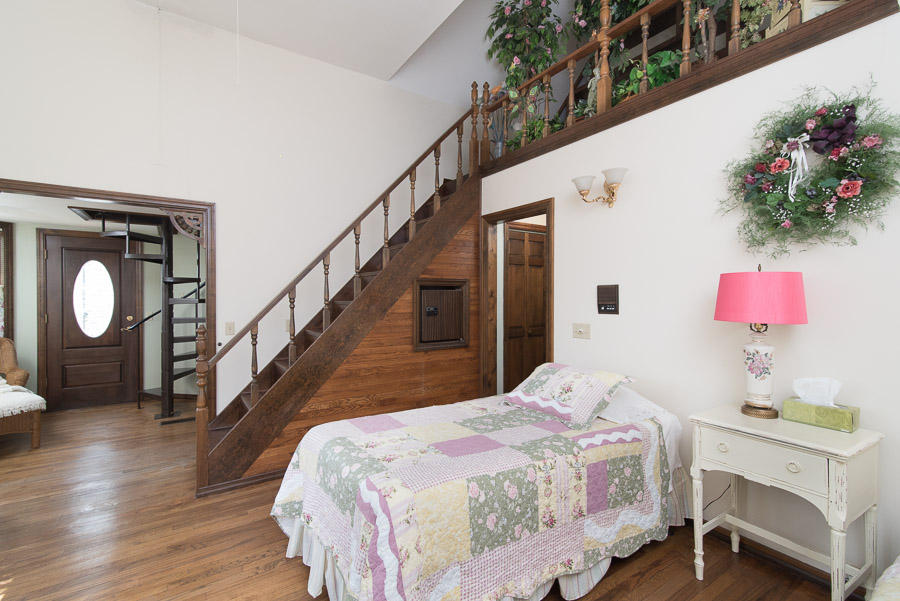 1617 Snapp Road Sevierville, TN 37862 - Photo 17 of 40 Upstairs Master Bedroom