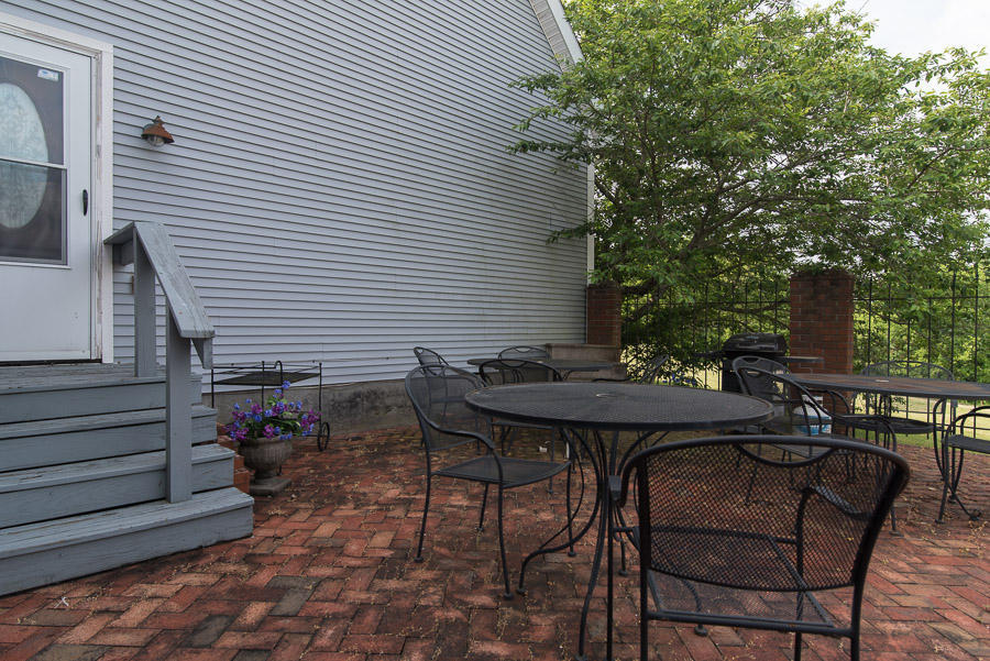 1617 Snapp Road Sevierville, TN 37862 - Photo 33 of 40 Back Patio