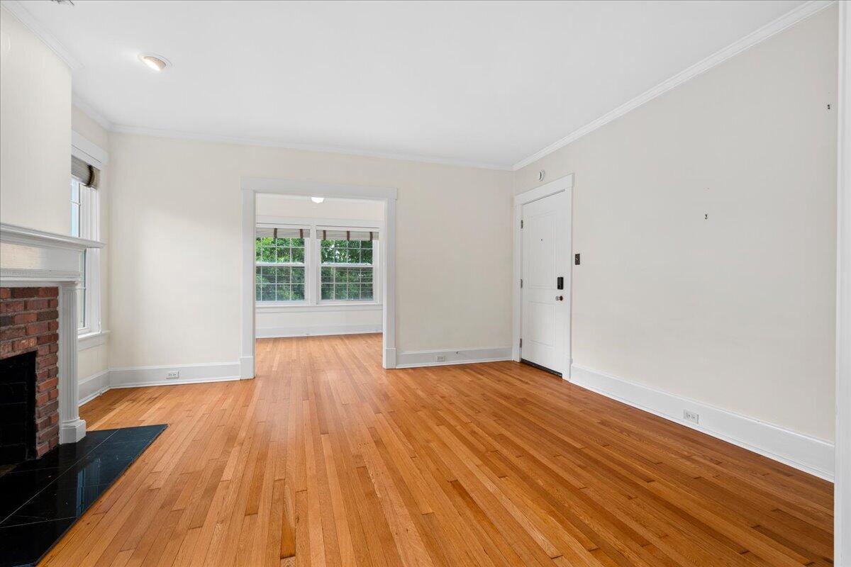 1127 Richmond Road, Unit 4 Lexington, KY 40502 - Photo 5 of 29 09-IVA04264