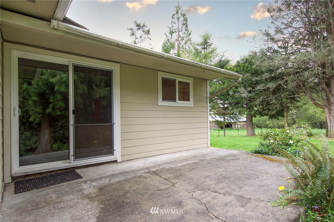 523 Pearce Road Port Angeles, WA 98362 - Photo 11 of 40 Gallery Image 11