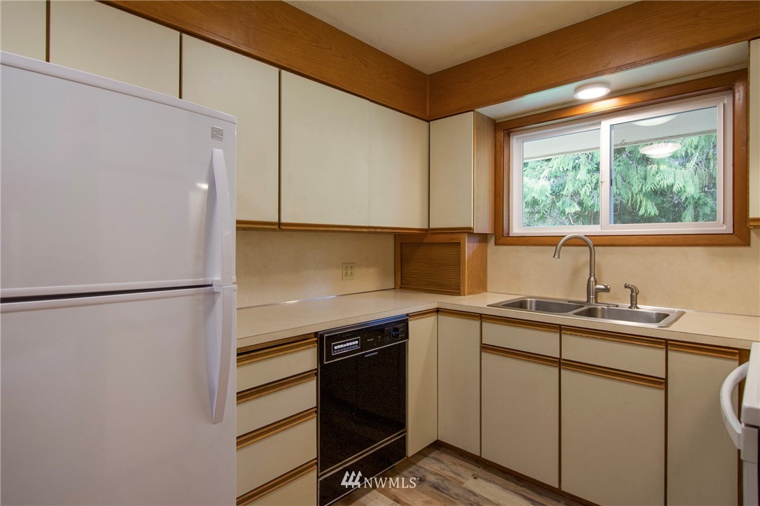 523 Pearce Road Port Angeles, WA 98362 - Photo 14 of 40 Gallery Image 14