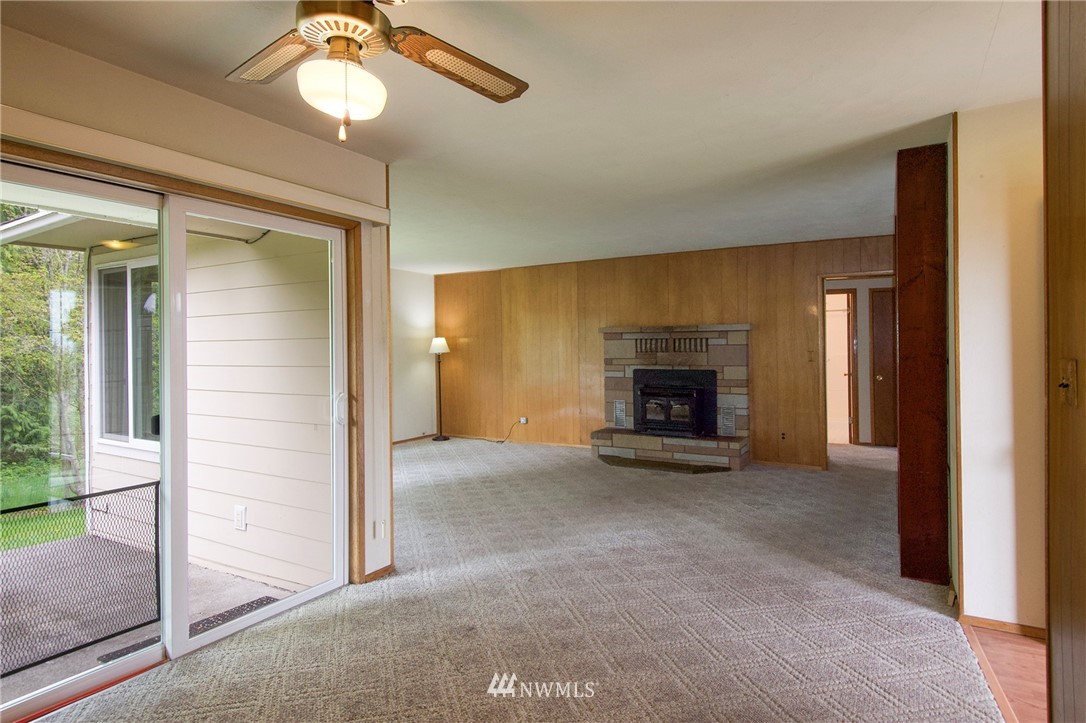 523 Pearce Road Port Angeles, WA 98362 - Photo 6 of 40 Gallery Image 6