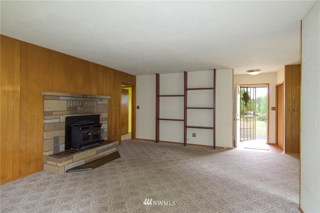523 Pearce Road Port Angeles, WA 98362 - Photo 8 of 40 Gallery Image 8