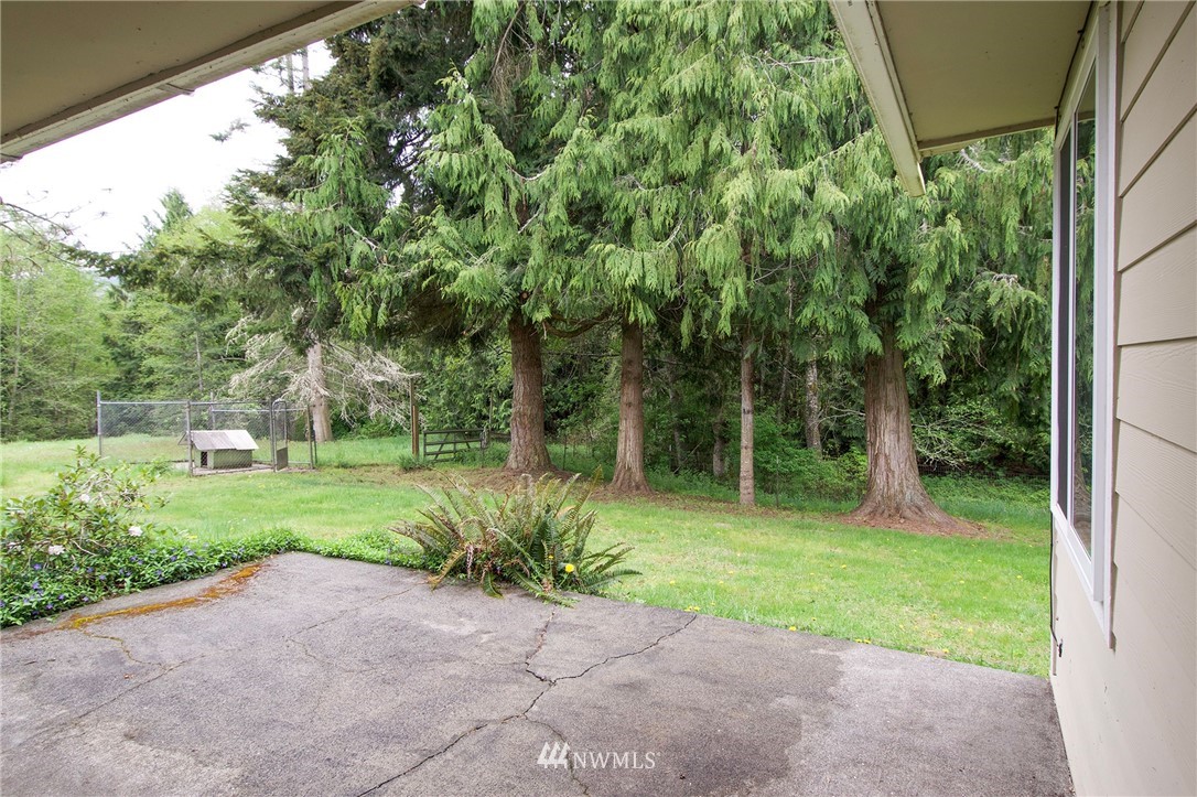 523 Pearce Road Port Angeles, WA 98362 - Photo 10 of 40 Gallery Image 10