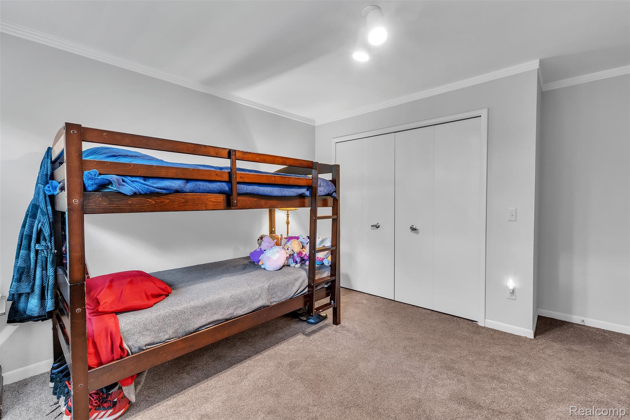 5520 Ridgewood Road West Bloomfield, MI 48322 - Photo 41 of 52 ridgewood-41.jpg