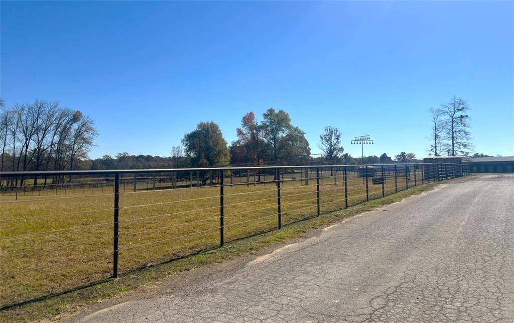 486 County Line Road Resaca, GA 30735 - Photo 11 of 66 a view of a balcony