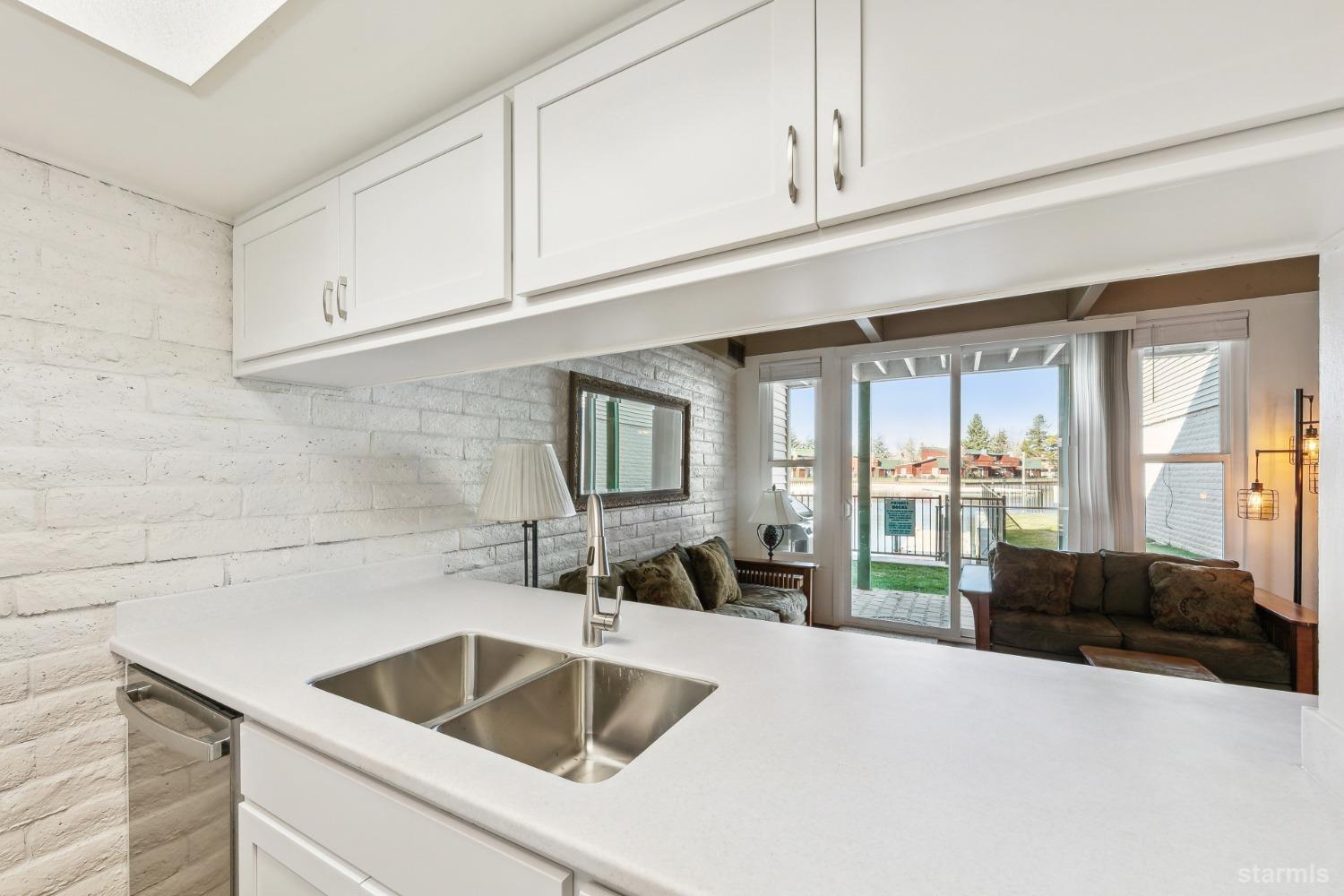 439 Ala Wai Boulevard, Unit 140 South Lake Tahoe, CA 96150 - Photo 13 of 29