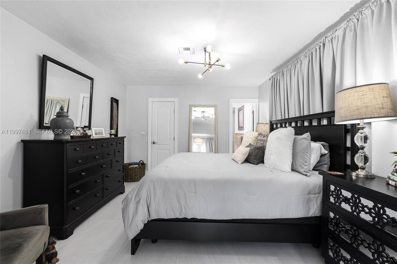 9451 Southwest 61st Street Miami, FL 33173 - Photo 23 of 54