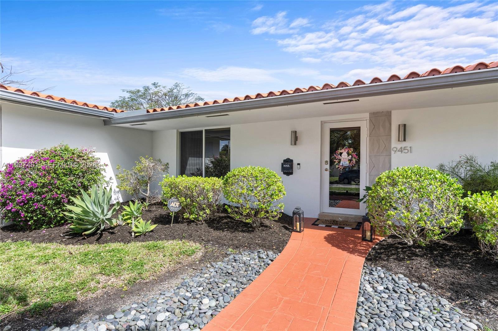 9451 Southwest 61st Street Miami, FL 33173 - Photo 5 of 54