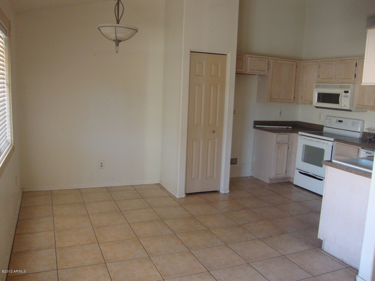 9008 West Berkeley Road Phoenix, AZ 85037 - Photo 5 of 7 5