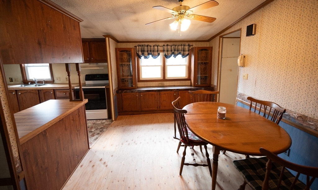 131 Champagne Road Gardner, MA 01440 - Photo 11 of 31
