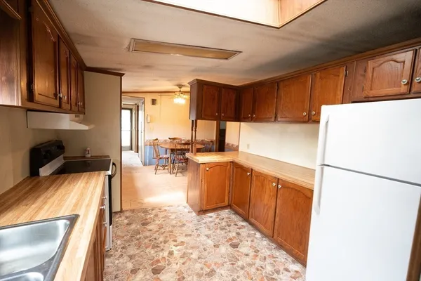 $209,000 | 131 Champagne Road, Gardner, MA 01440