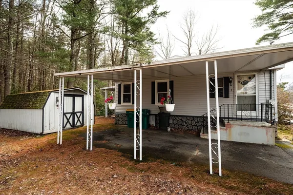 $209,000 | 131 Champagne Road, Gardner, MA 01440