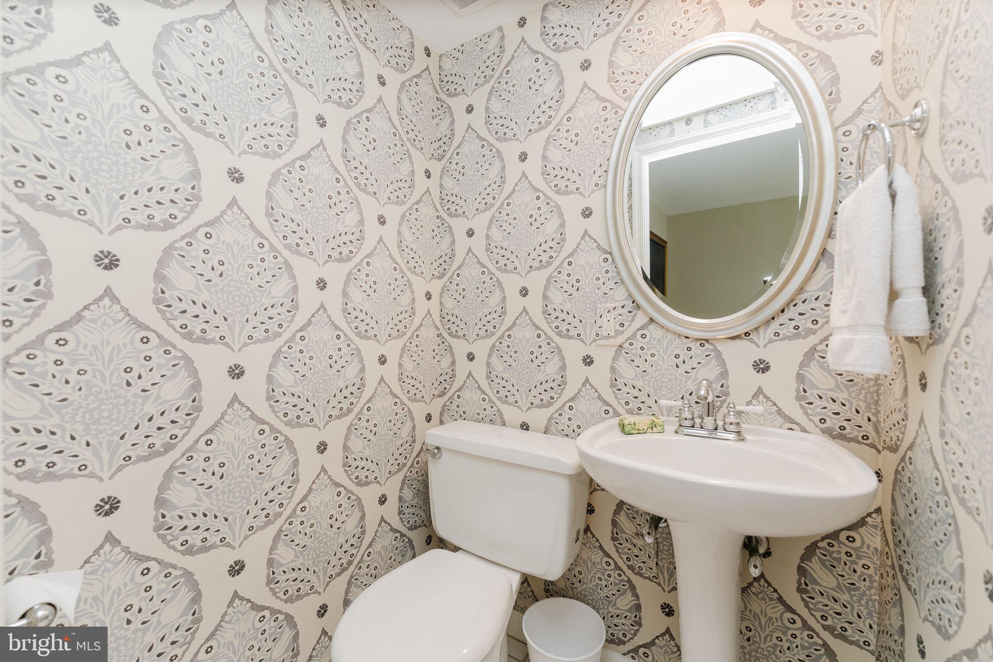 196 Homestead Road Wayne, PA 19087 - Photo 21 of 43 Powder Room