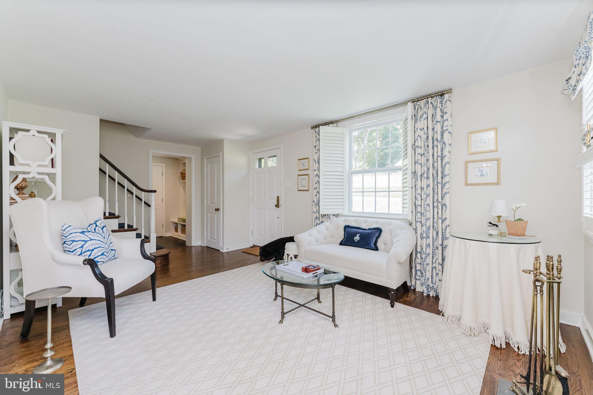 196 Homestead Road Wayne, PA 19087 - Photo 5 of 43 Hardwoods & Neutral Colors Throughout