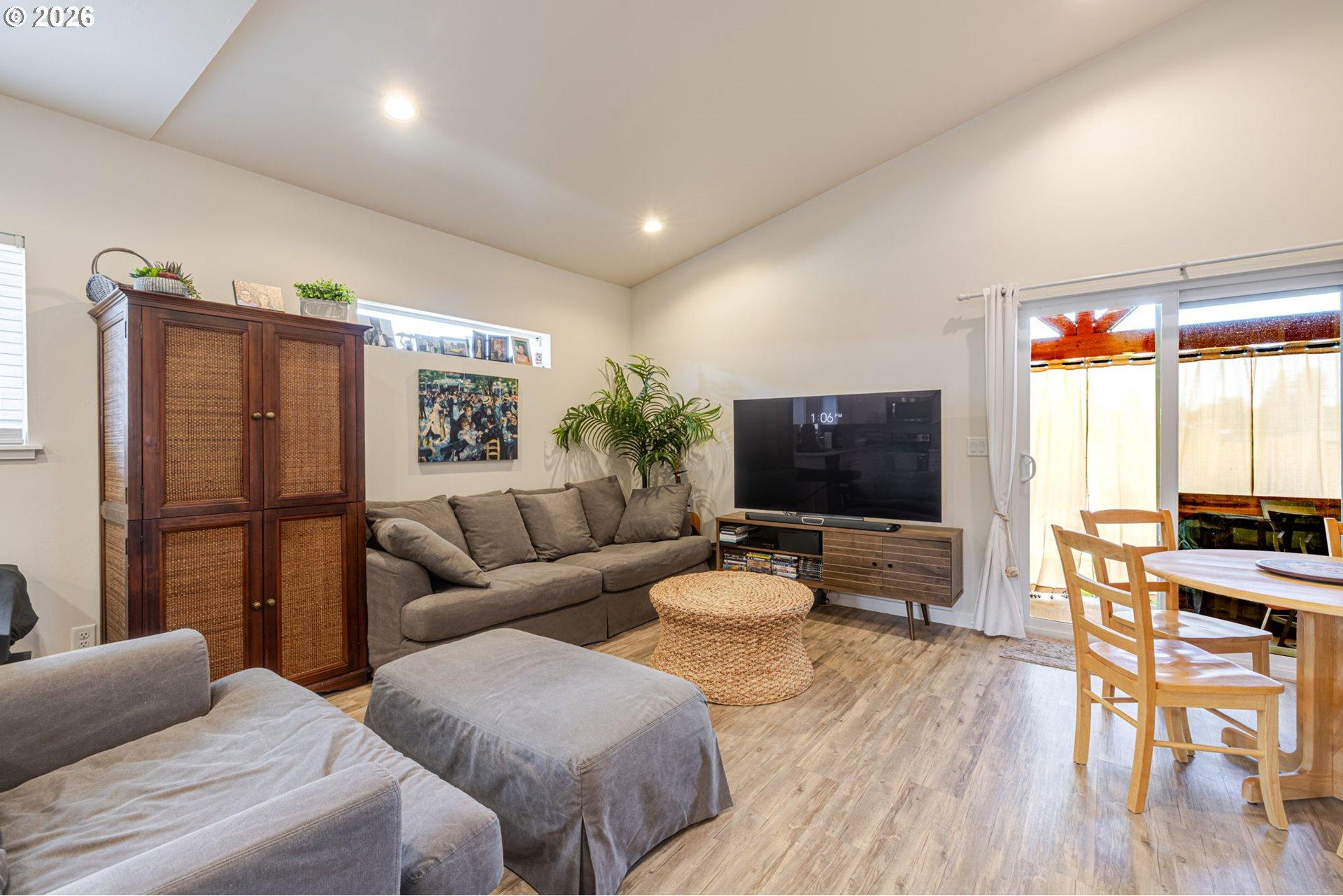 16424 Bassett Road La Pine, OR 97739 - Photo 10 of 31 Gallery Image 10