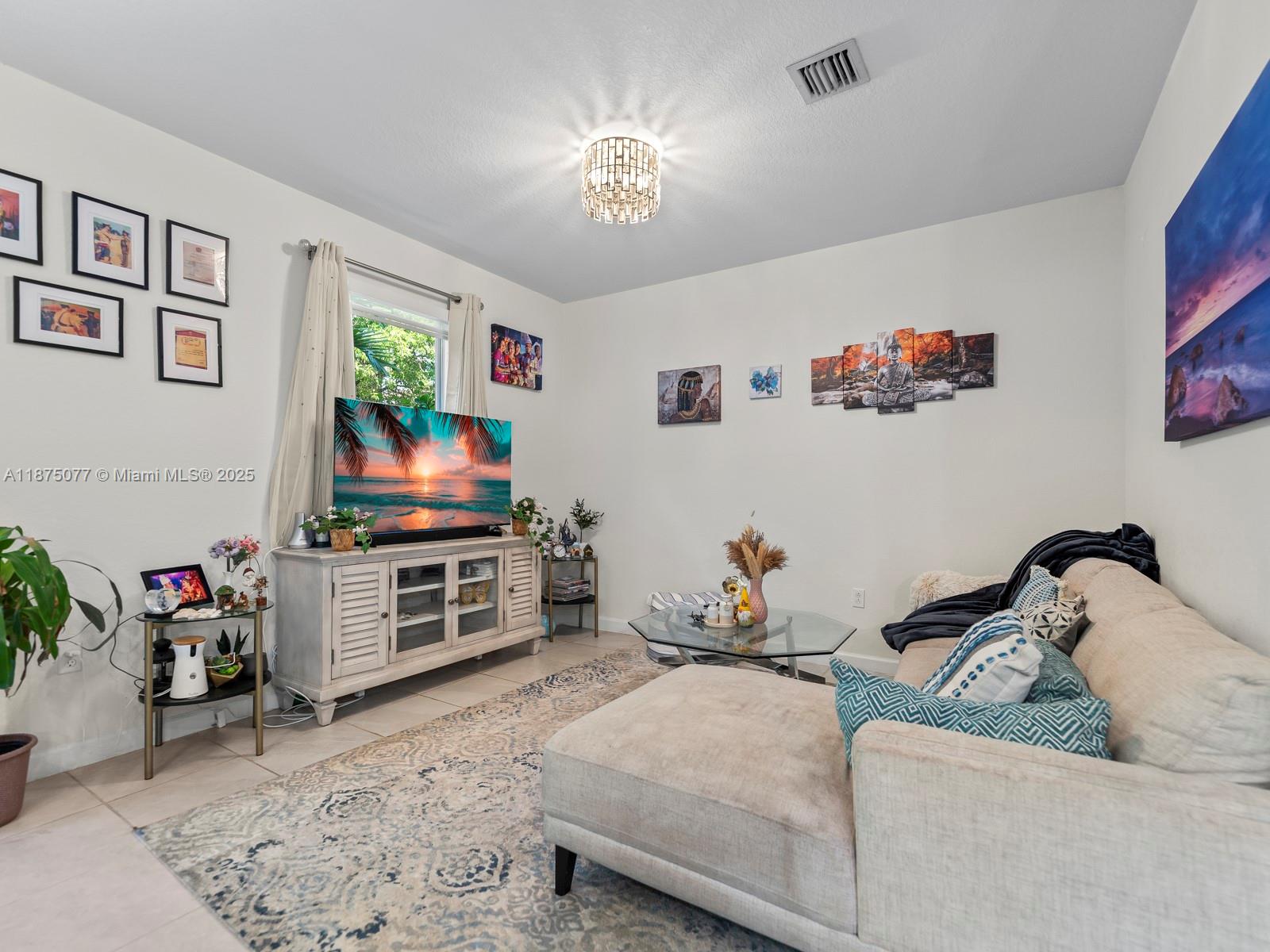 1108 Southeast 26th Street Homestead, FL 33035 - Photo 12 of 22