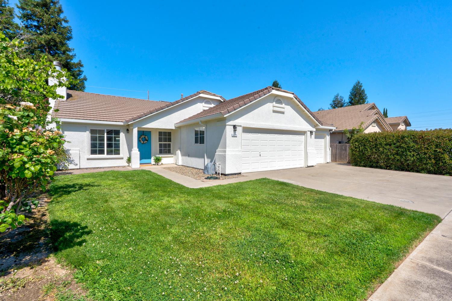 4611 Glimmer Lane Turlock, CA 95382 - Photo 1 of 45
