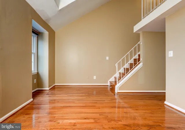 $2,800 | 20212 Ravensdale Court, Montgomery Village, MD 20886