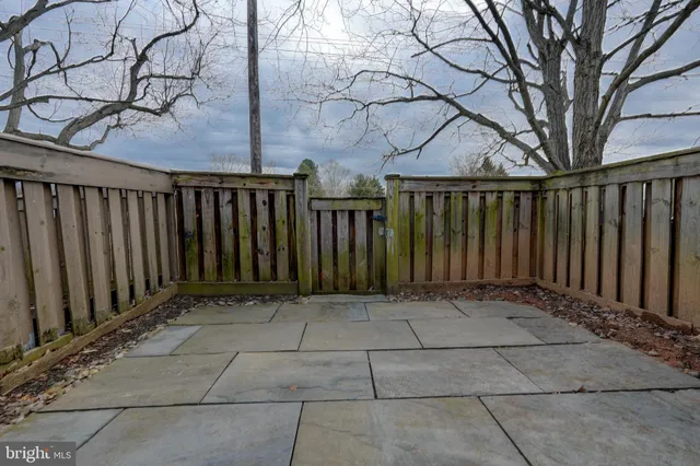 $2,800 | 20212 Ravensdale Court, Montgomery Village, MD 20886