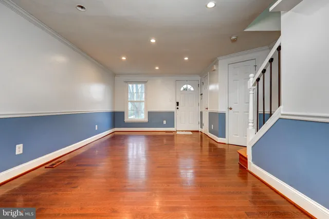 $2,800 | 20212 Ravensdale Court, Montgomery Village, MD 20886