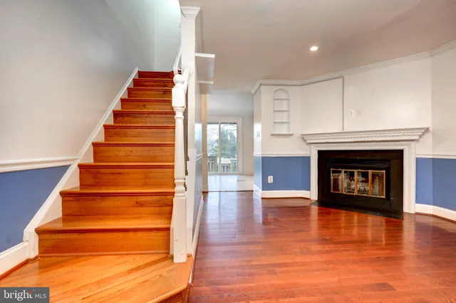 $2,800 | 20212 Ravensdale Court, Montgomery Village, MD 20886