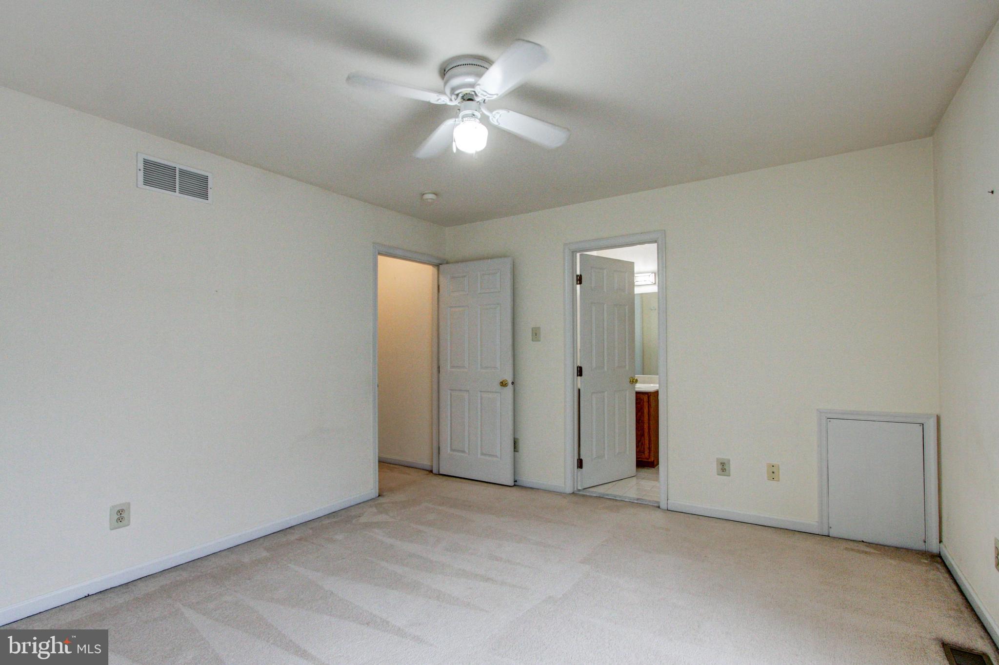 44 Longcross Road Royersford, PA 19468 - Photo 16 of 43 Upper Level Master Bd/rm