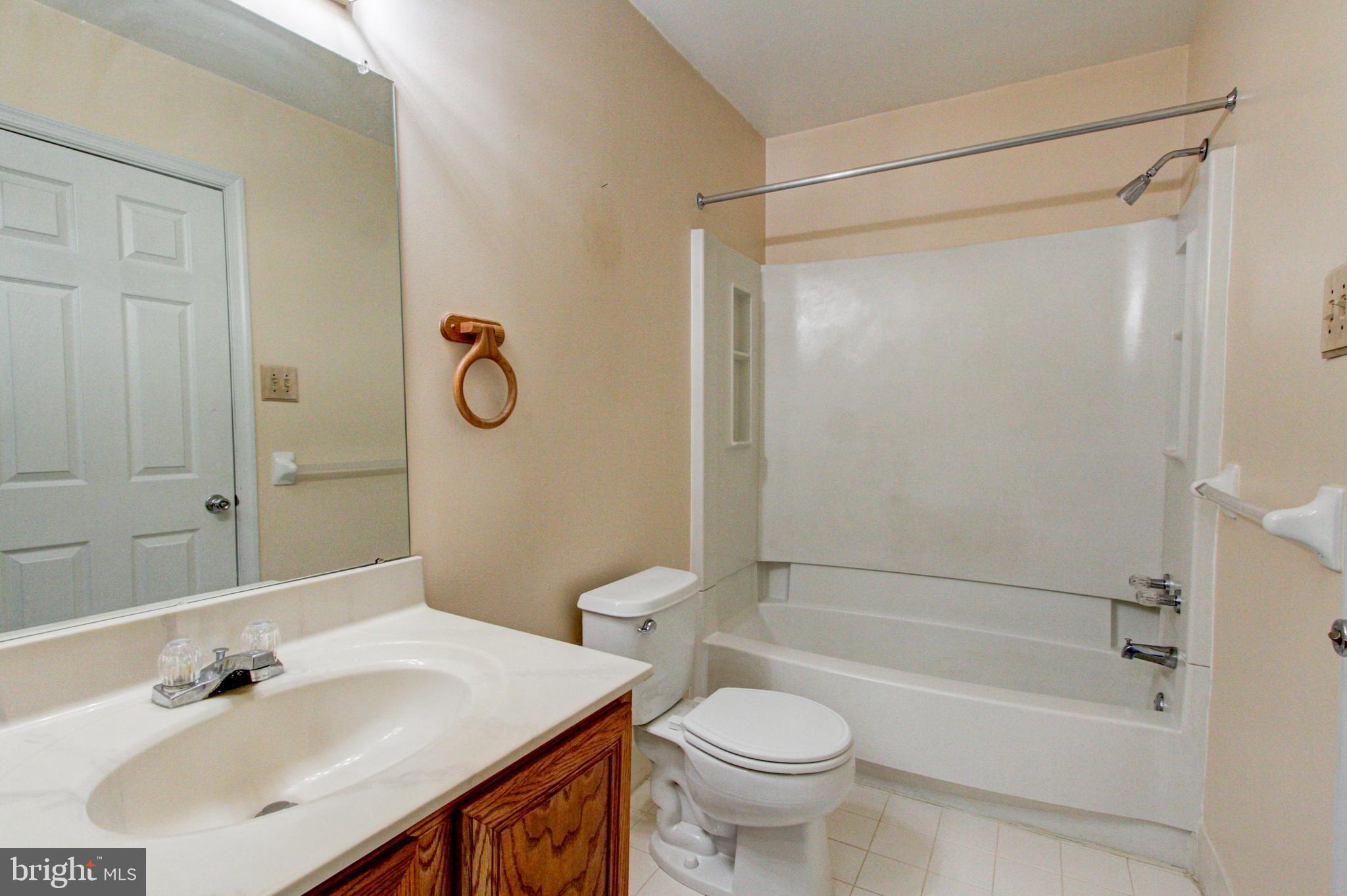 44 Longcross Road Royersford, PA 19468 - Photo 21 of 43 Upper Level Master Bath