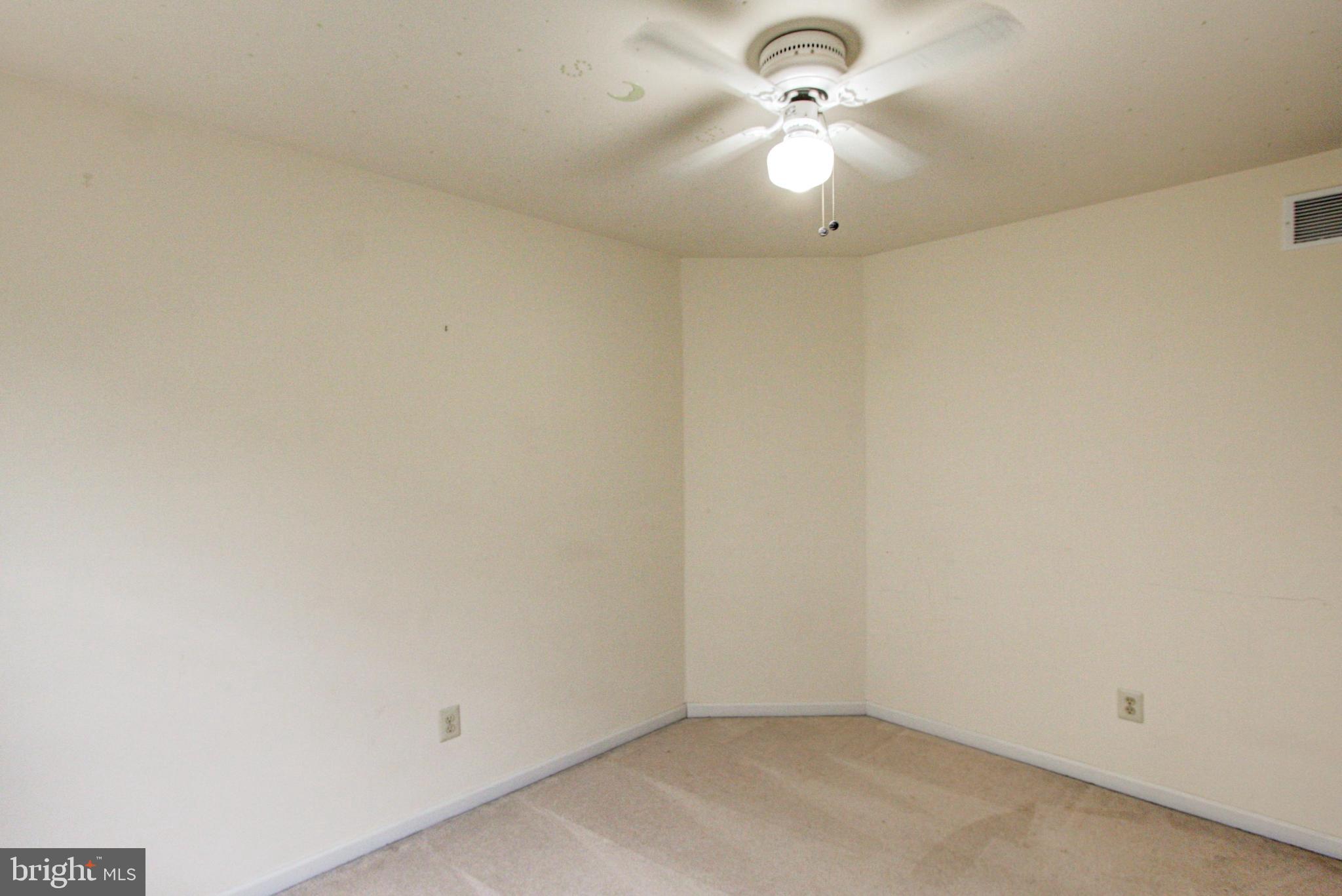 44 Longcross Road Royersford, PA 19468 - Photo 23 of 43 Main Level 2nd Bd/rm