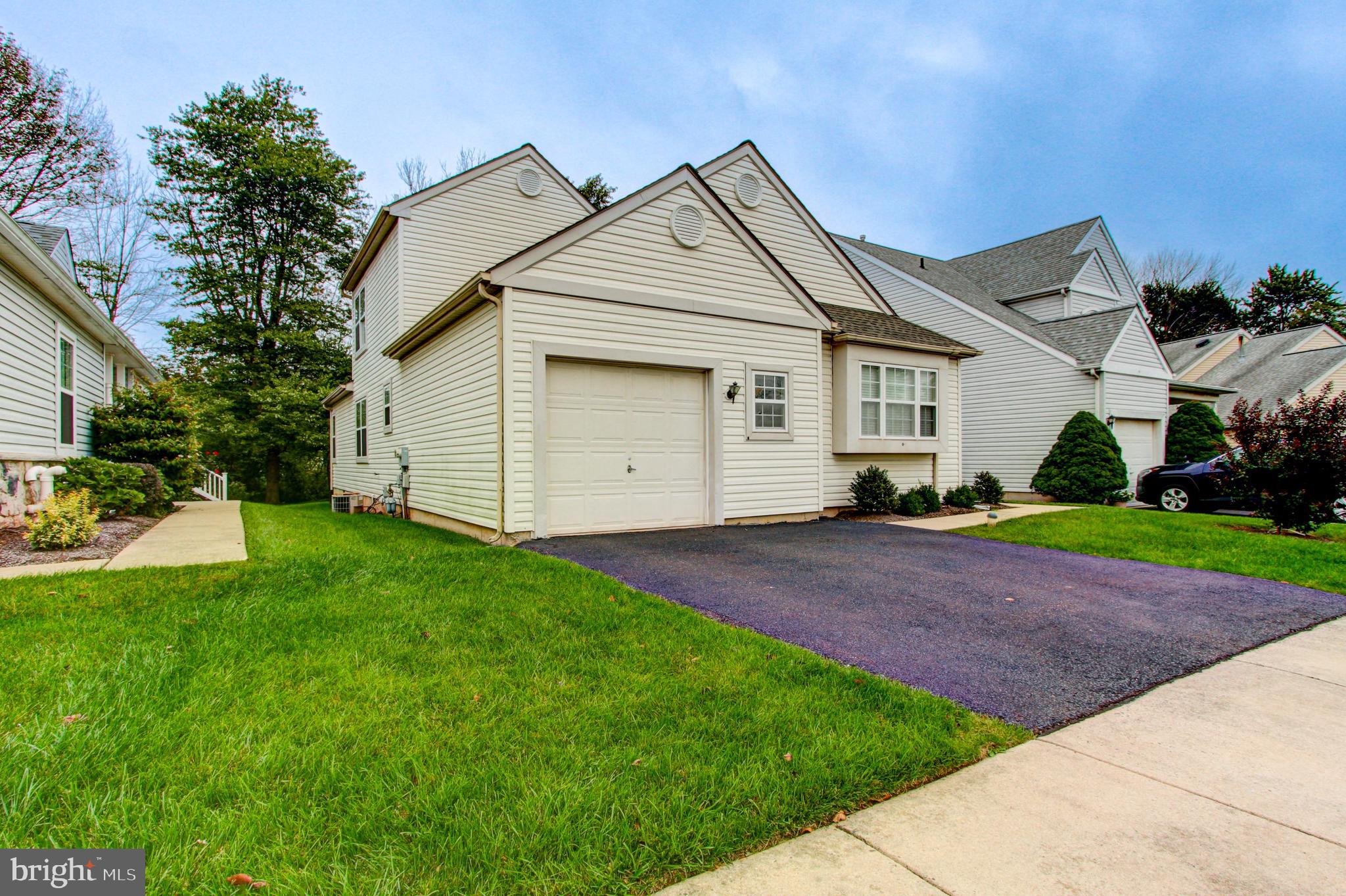 44 Longcross Road Royersford, PA 19468 - Photo 3 of 43 Gallery Image 3