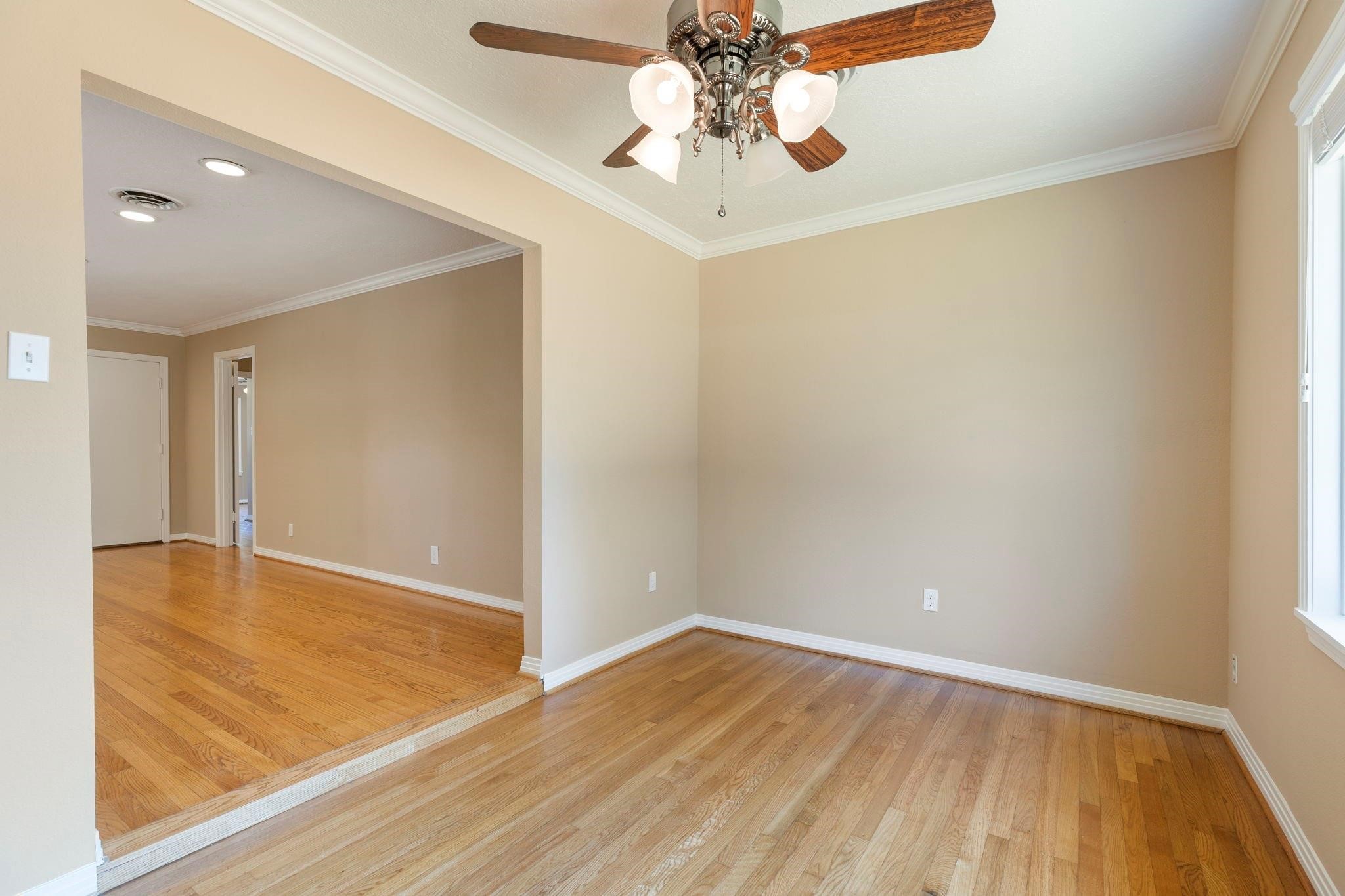 1802 Turnpike Road Houston, TX 77008 - Photo 26 of 47