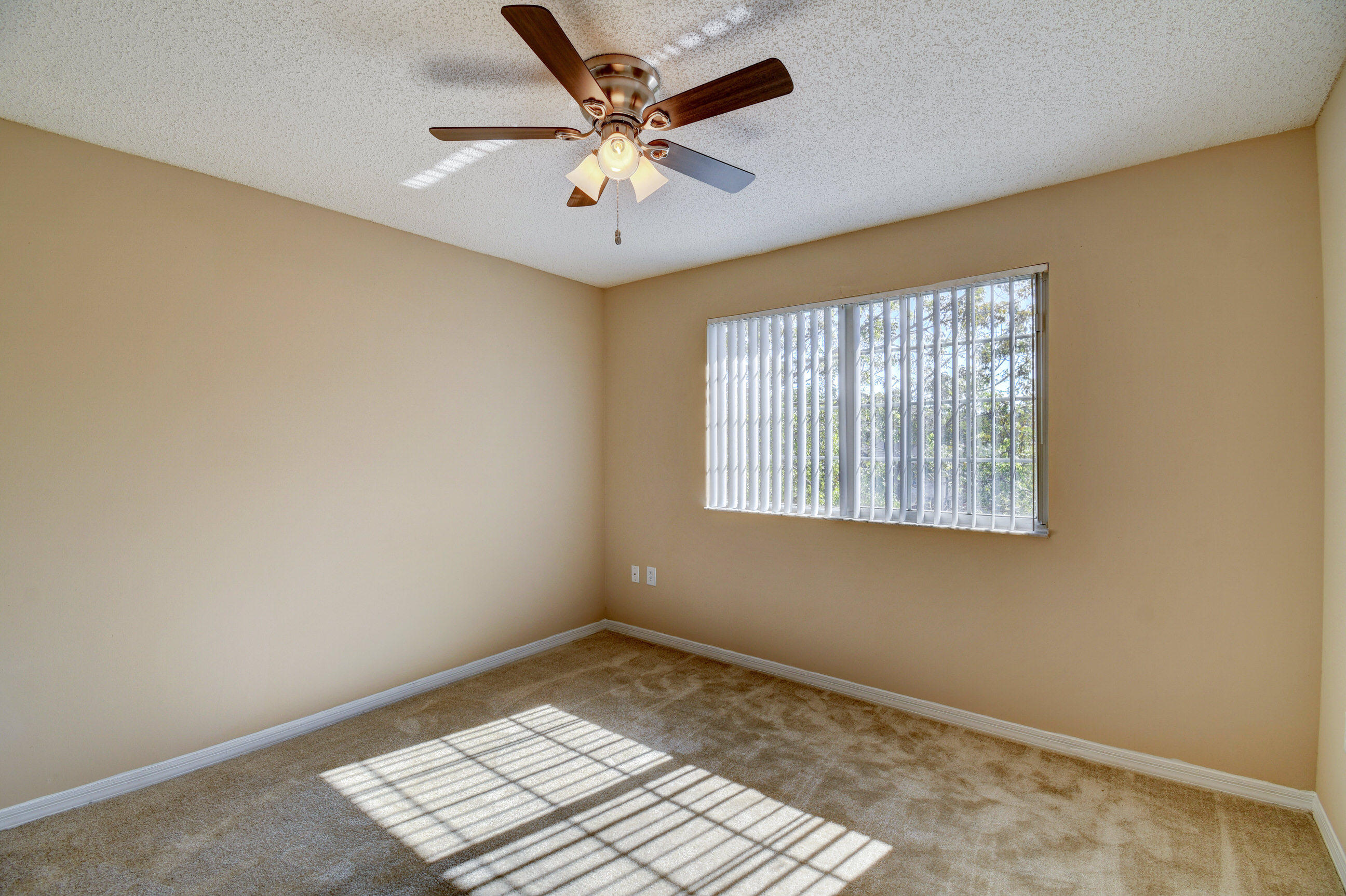4175 Haverhill Road, Unit 910 West Palm Beach, FL 33417 - Photo 17 of 43 17_dsc_8924_5_6_7_8