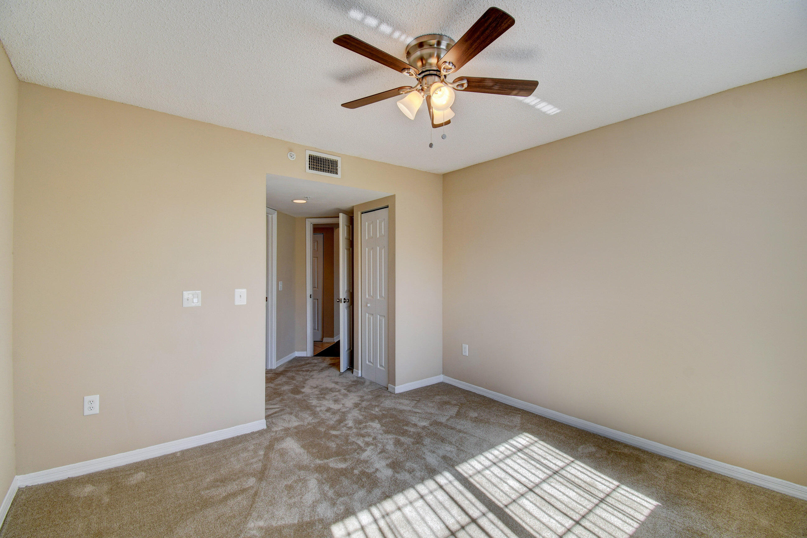 4175 Haverhill Road, Unit 910 West Palm Beach, FL 33417 - Photo 18 of 43 18_dsc_8934_5_6_7_8