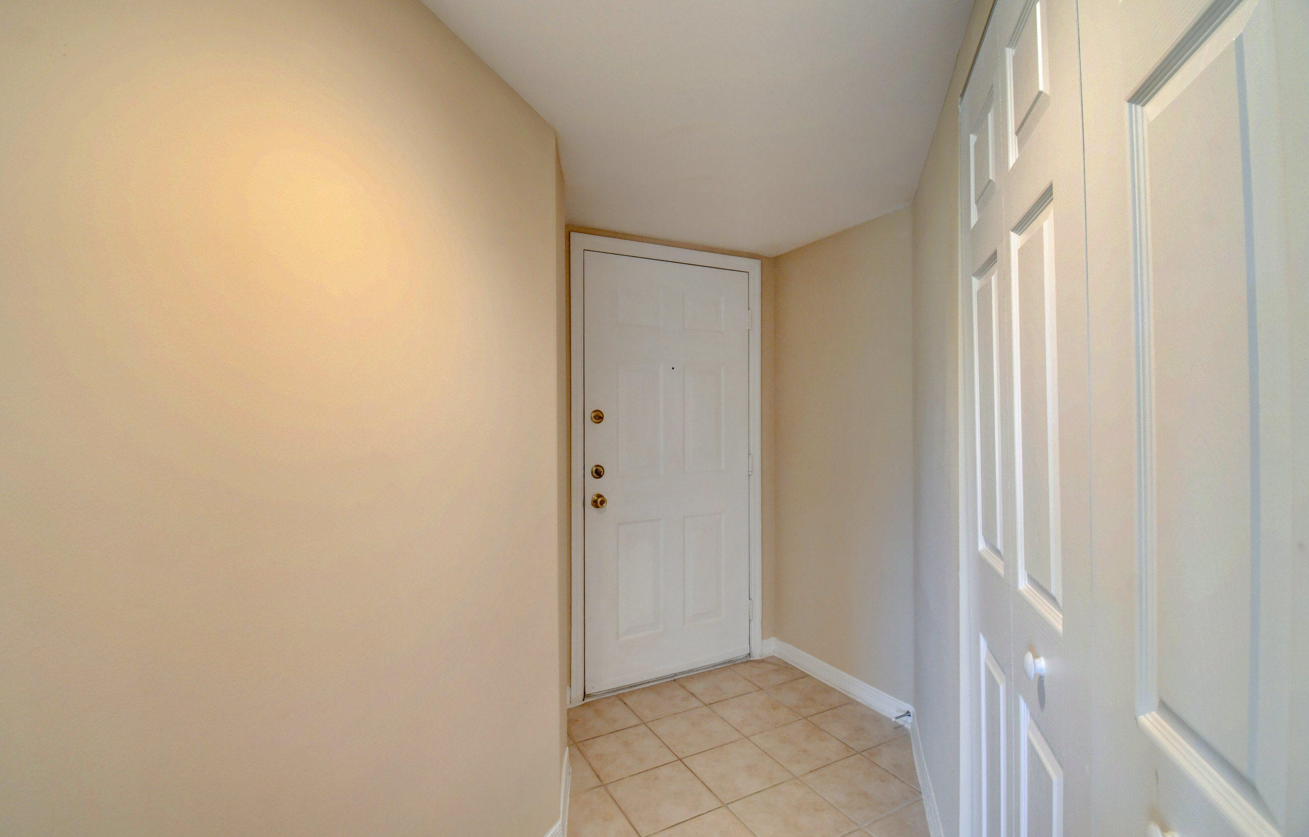 4175 Haverhill Road, Unit 910 West Palm Beach, FL 33417 - Photo 6 of 43 06_dsc_8809_10_11_12_13