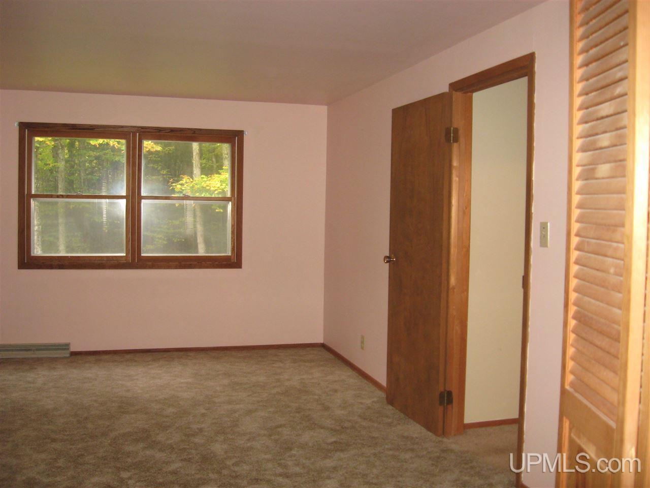 10697 South 75 Road Rapid River, MI 49878 - Photo 10 of 23