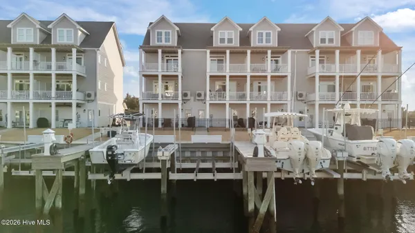 $989,000 | 200 Olde Towne Yacht Clb Drive, Unit 43, Beaufort, NC 28516