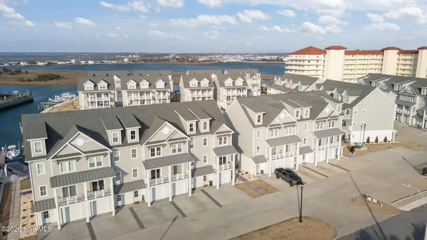 $989,000 | 200 Olde Towne Yacht Clb Drive, Unit 43, Beaufort, NC 28516